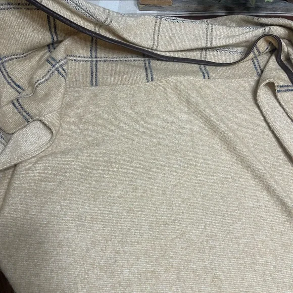 St. John Knit Poncho cardigan wrap - Picture 11 of 12